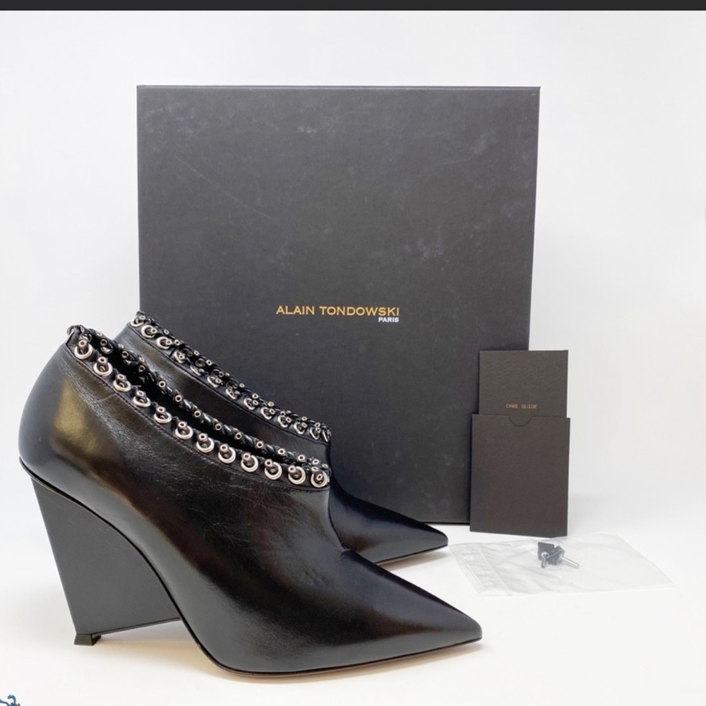 Booties Size 37